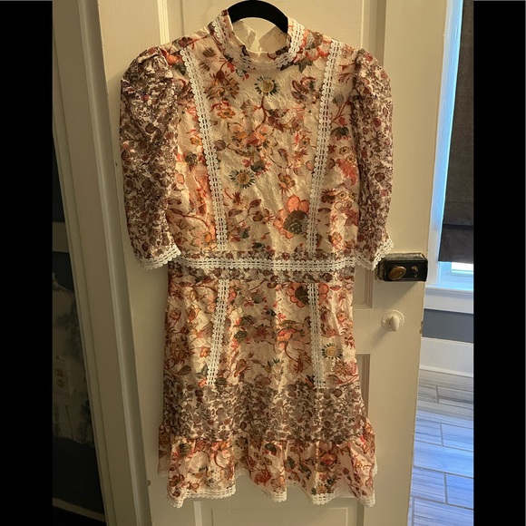 VICI L’amore Lace Statement Dress NWT - Picture 7 of 8